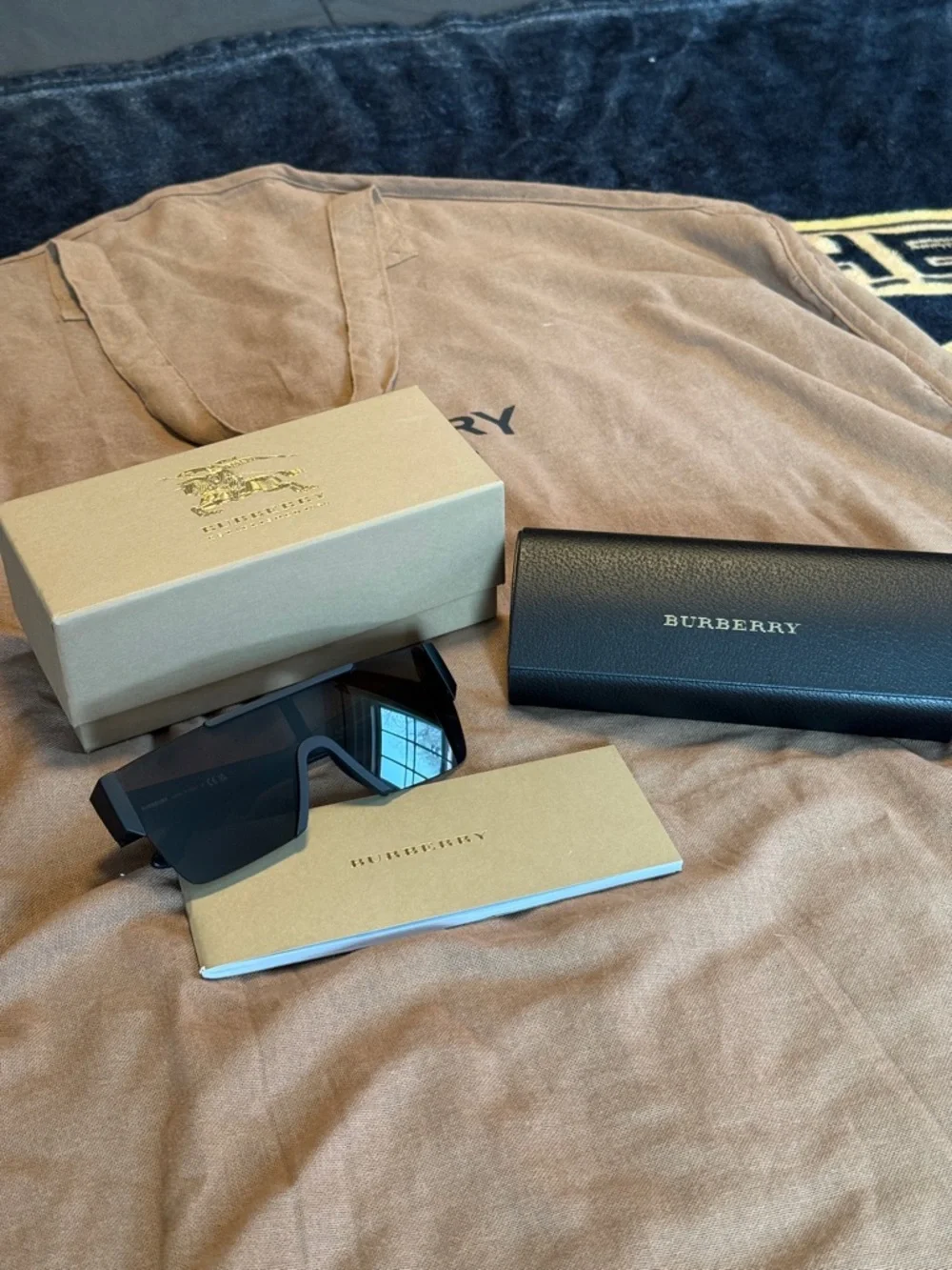 Burberry Men’s Black Shield Sunglasses with Dark Lenses - Picture 2 of 4